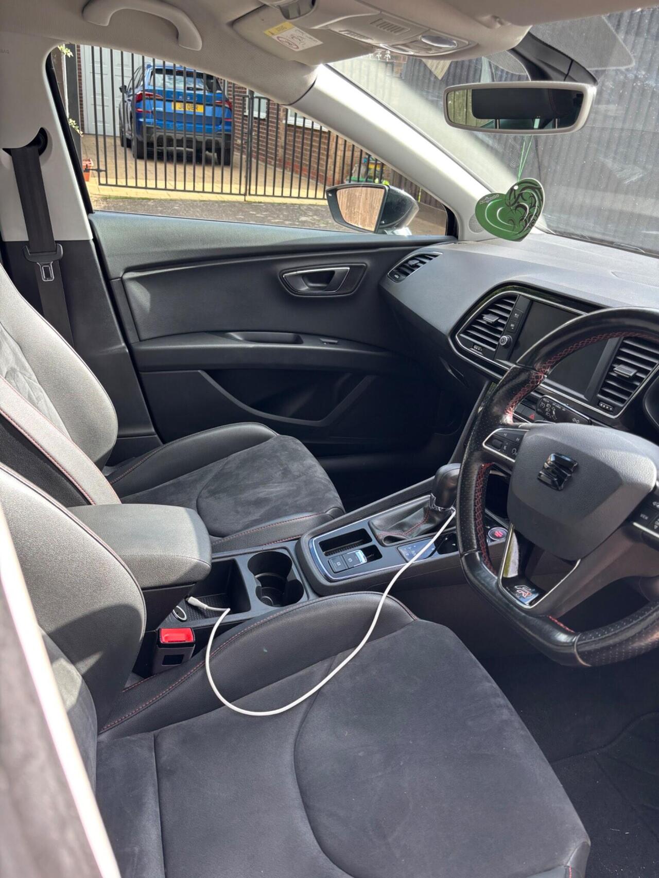 SEAT Leon — photo 13