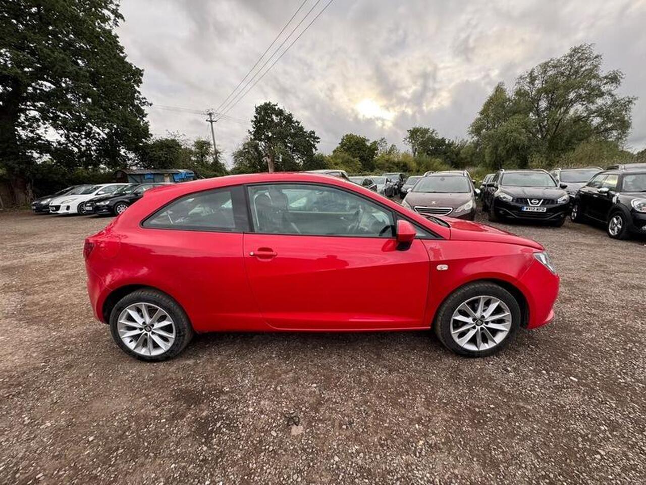 SEAT Ibiza — photo 9