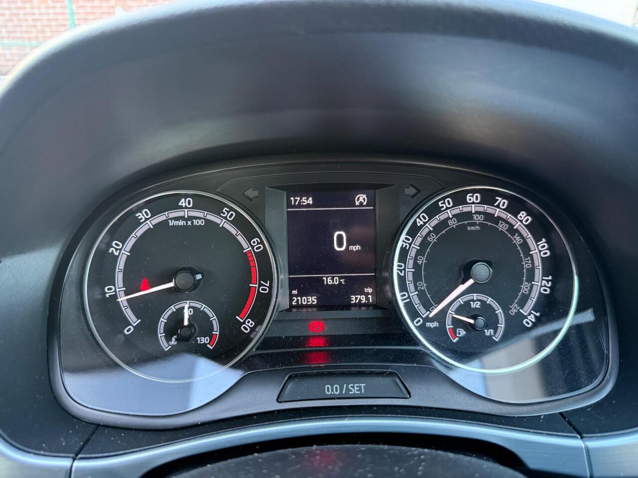 Skoda Fabia — photo 15