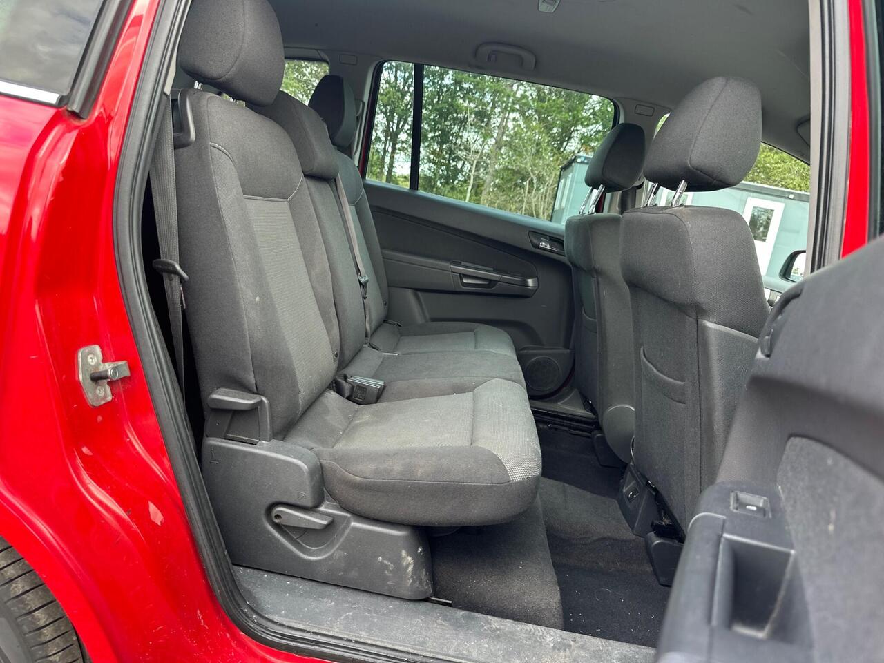 Vauxhall Zafira — photo 9