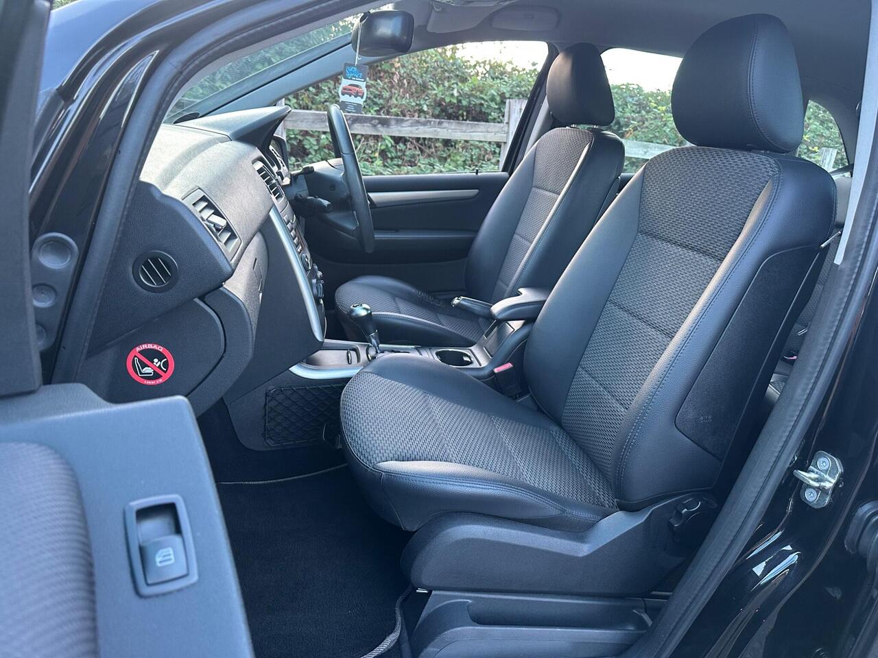 Mercedes-Benz B Class — photo 49