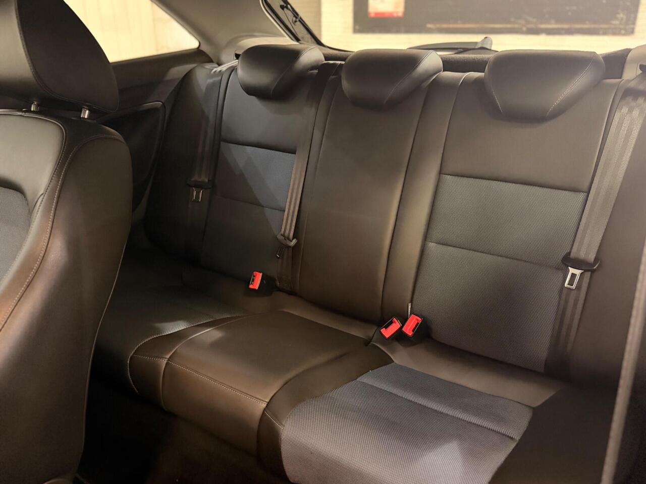 SEAT Ibiza — photo 20