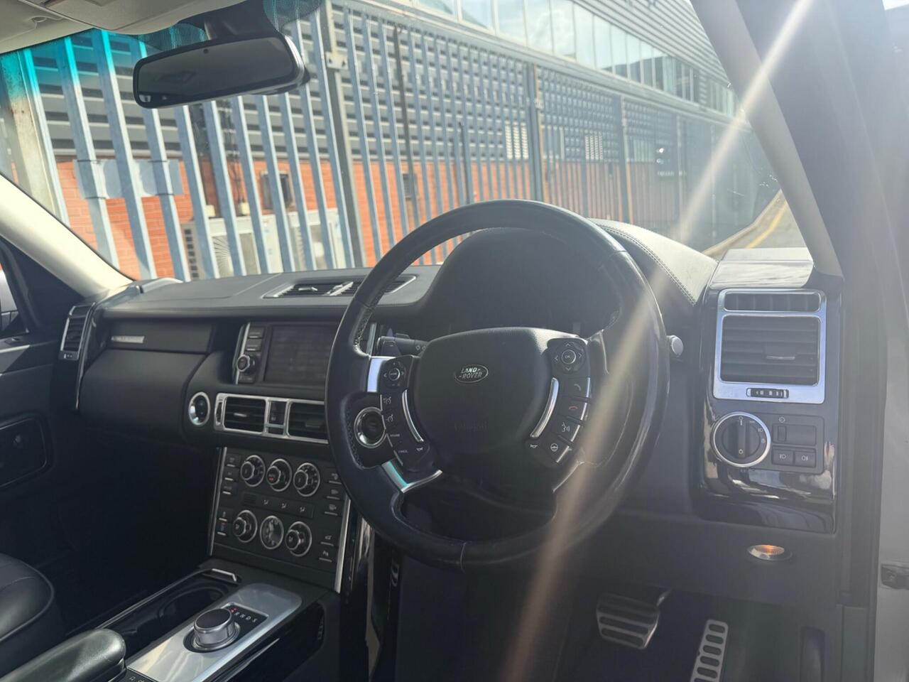 2012 Land Rover Range Rover 4.4 TD V8 Westminster Auto 4WD Euro 5 5dr, photo 5