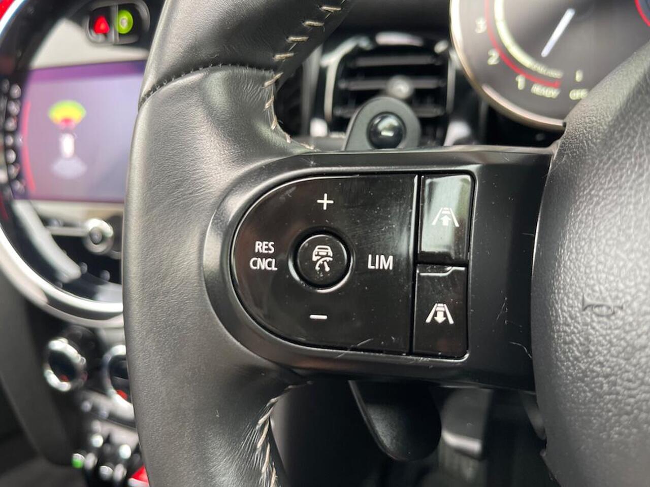 MINI Hatch — photo 23