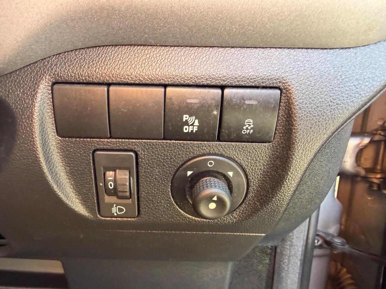 Citroen Berlingo — photo 31