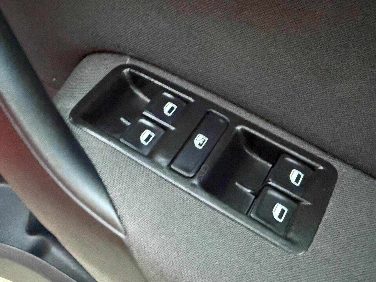 Volkswagen Polo — photo 23
