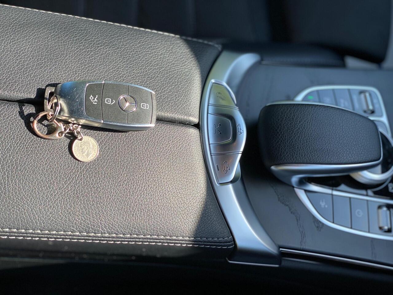 Mercedes-Benz C Class — photo 16