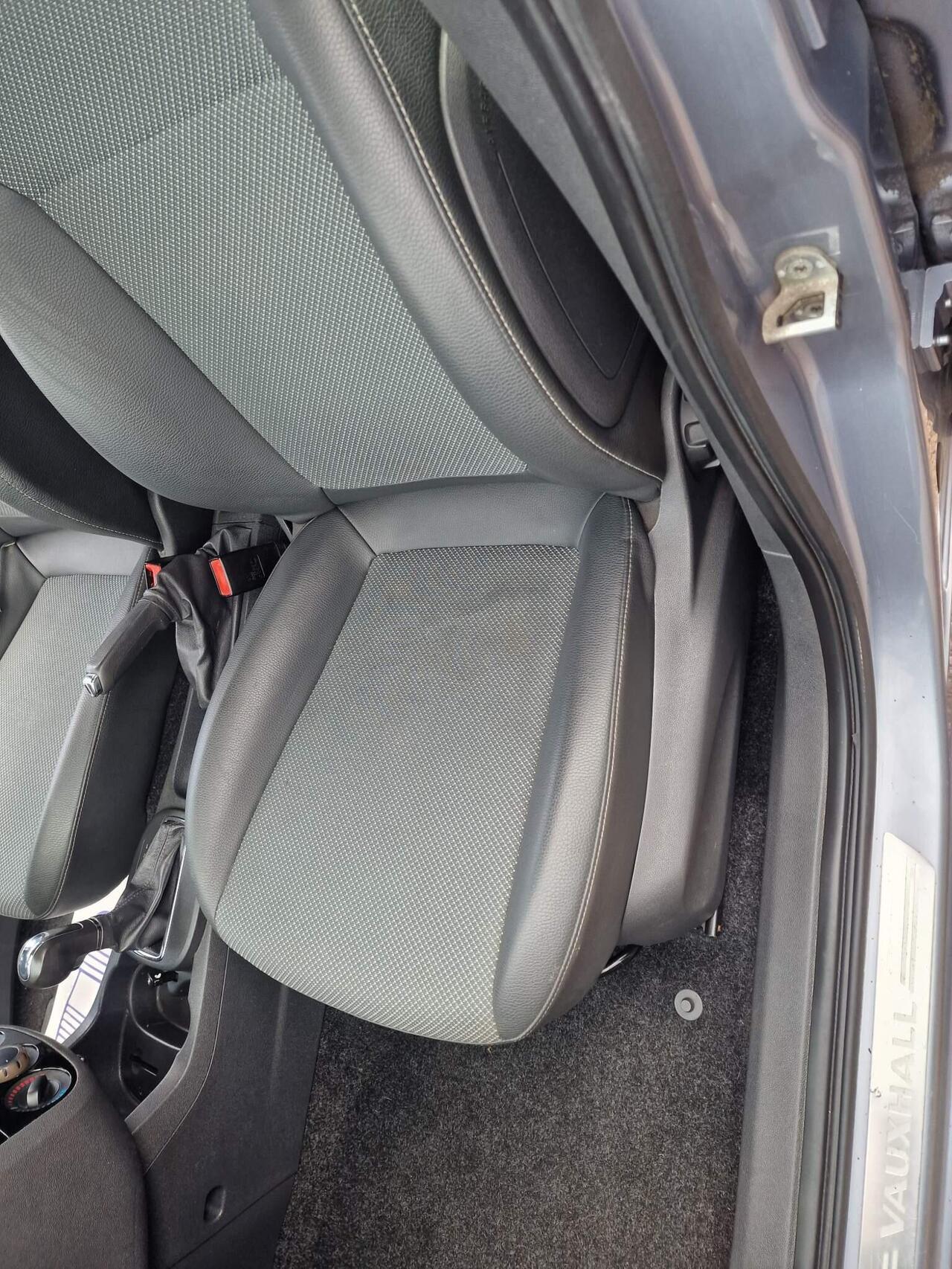 Vauxhall Corsa — photo 15