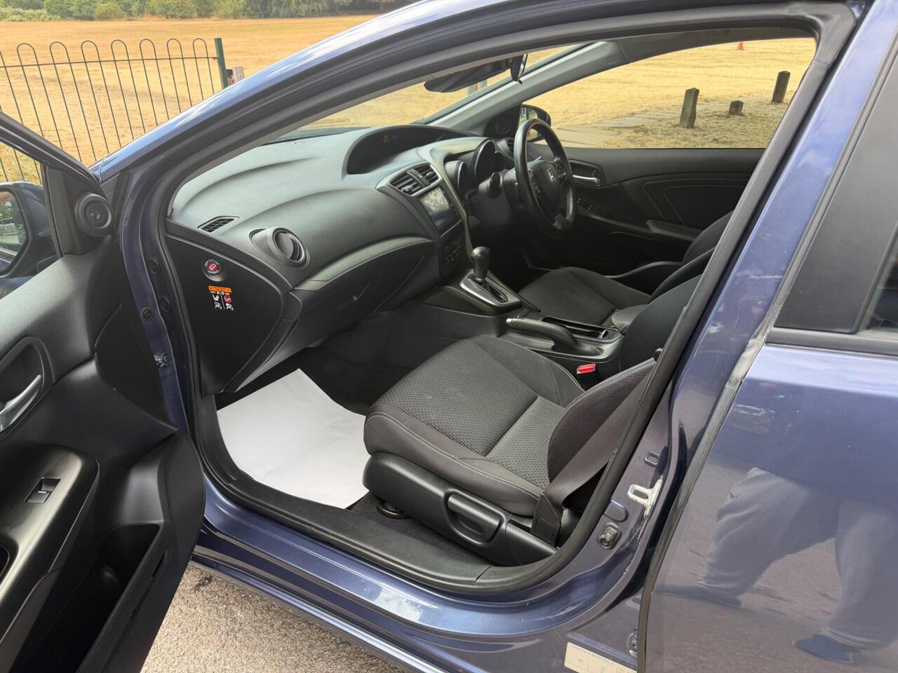 Honda Civic — photo 35