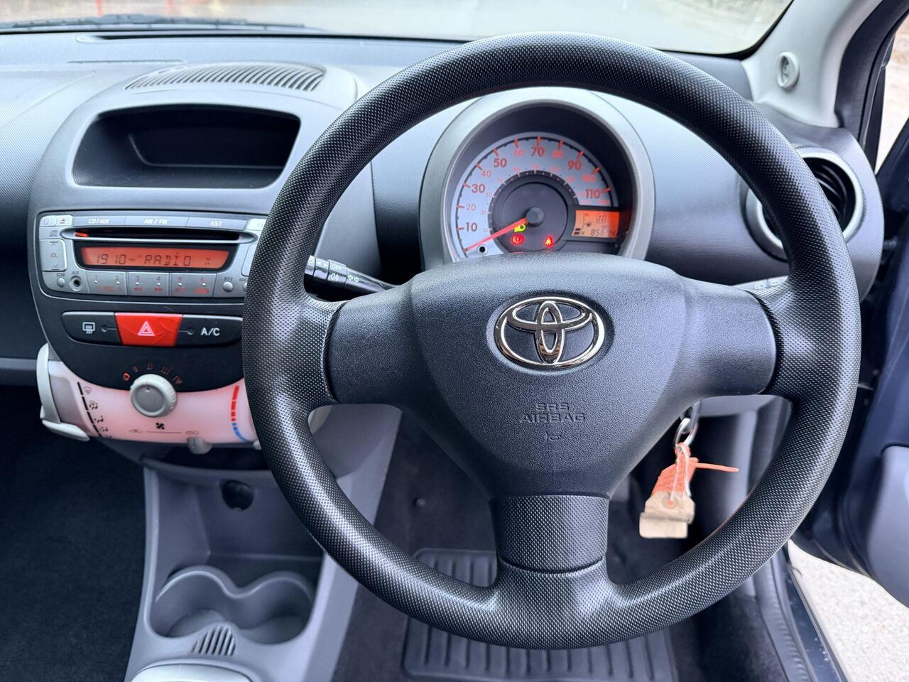 Toyota AYGO — photo 39