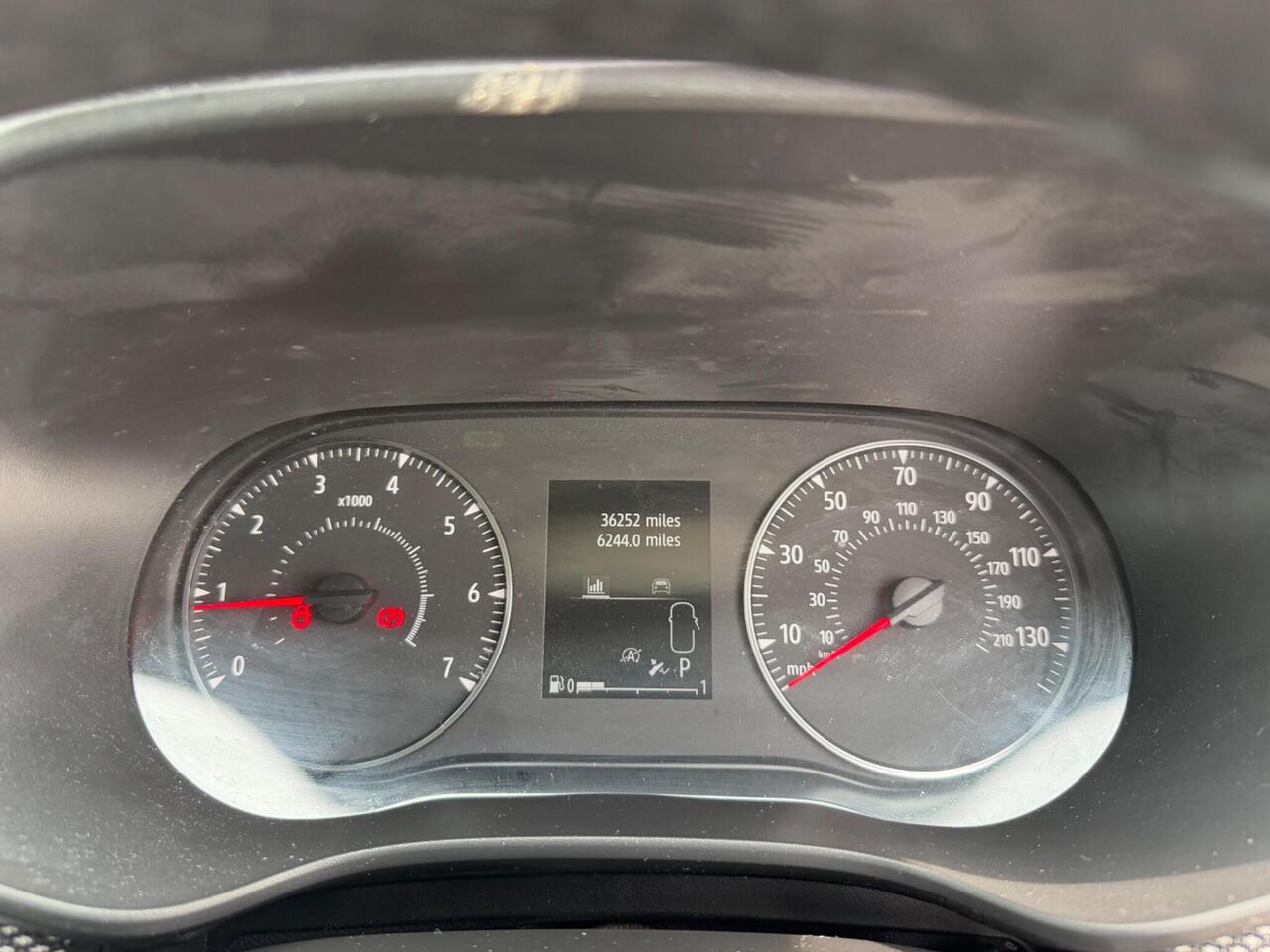 Dacia Sandero — photo 28