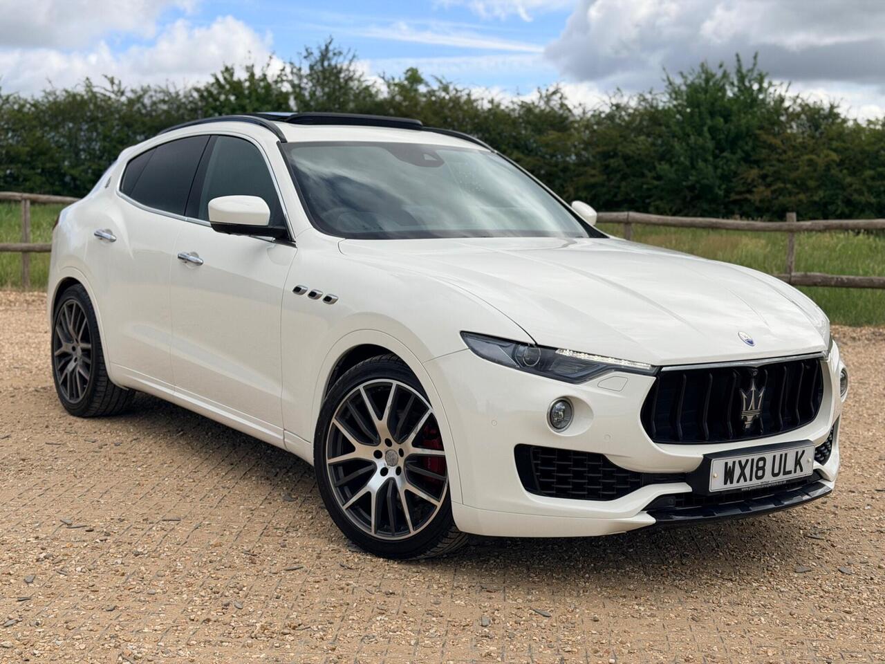 Maserati Levante — photo 1