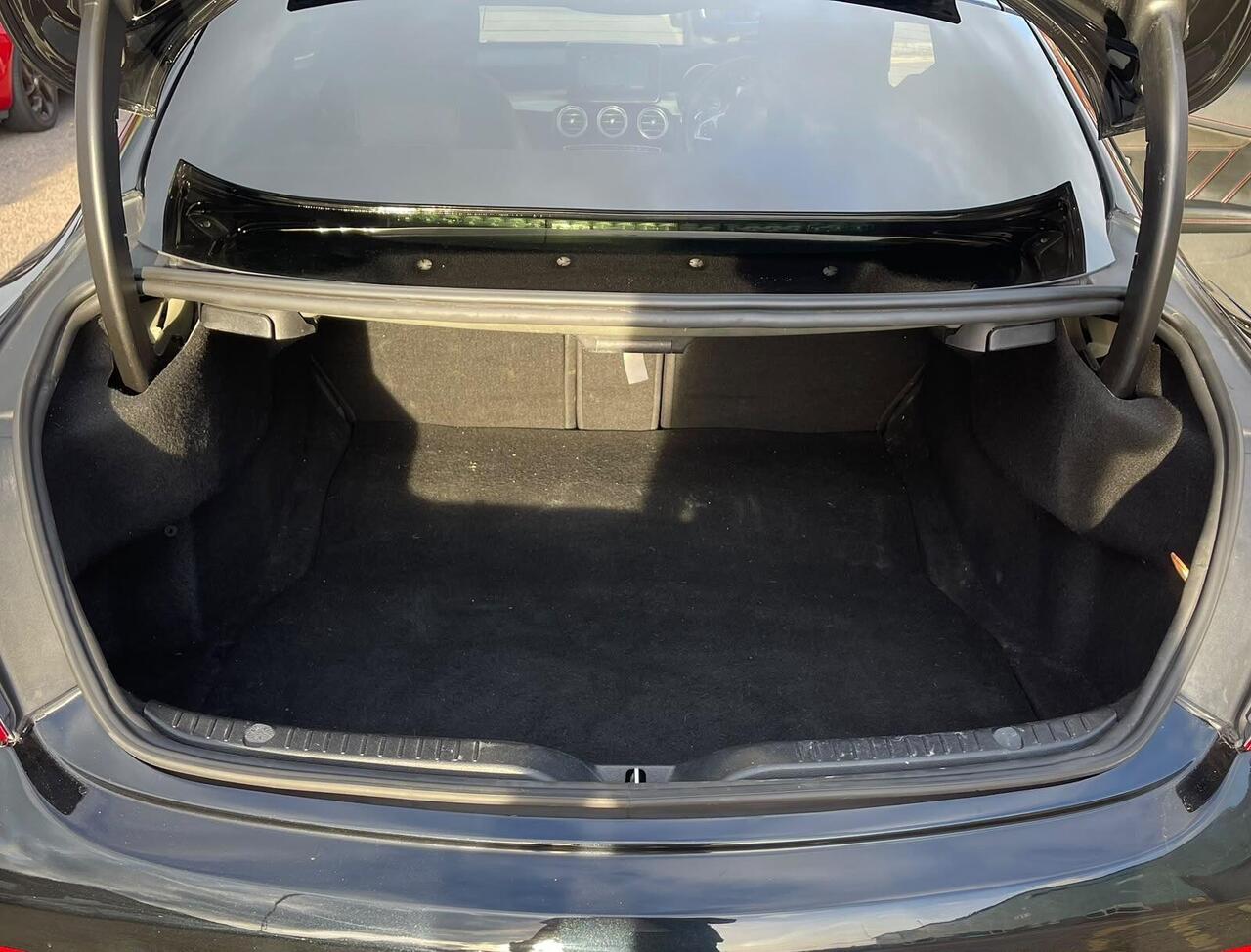 Mercedes-Benz C Class — photo 20