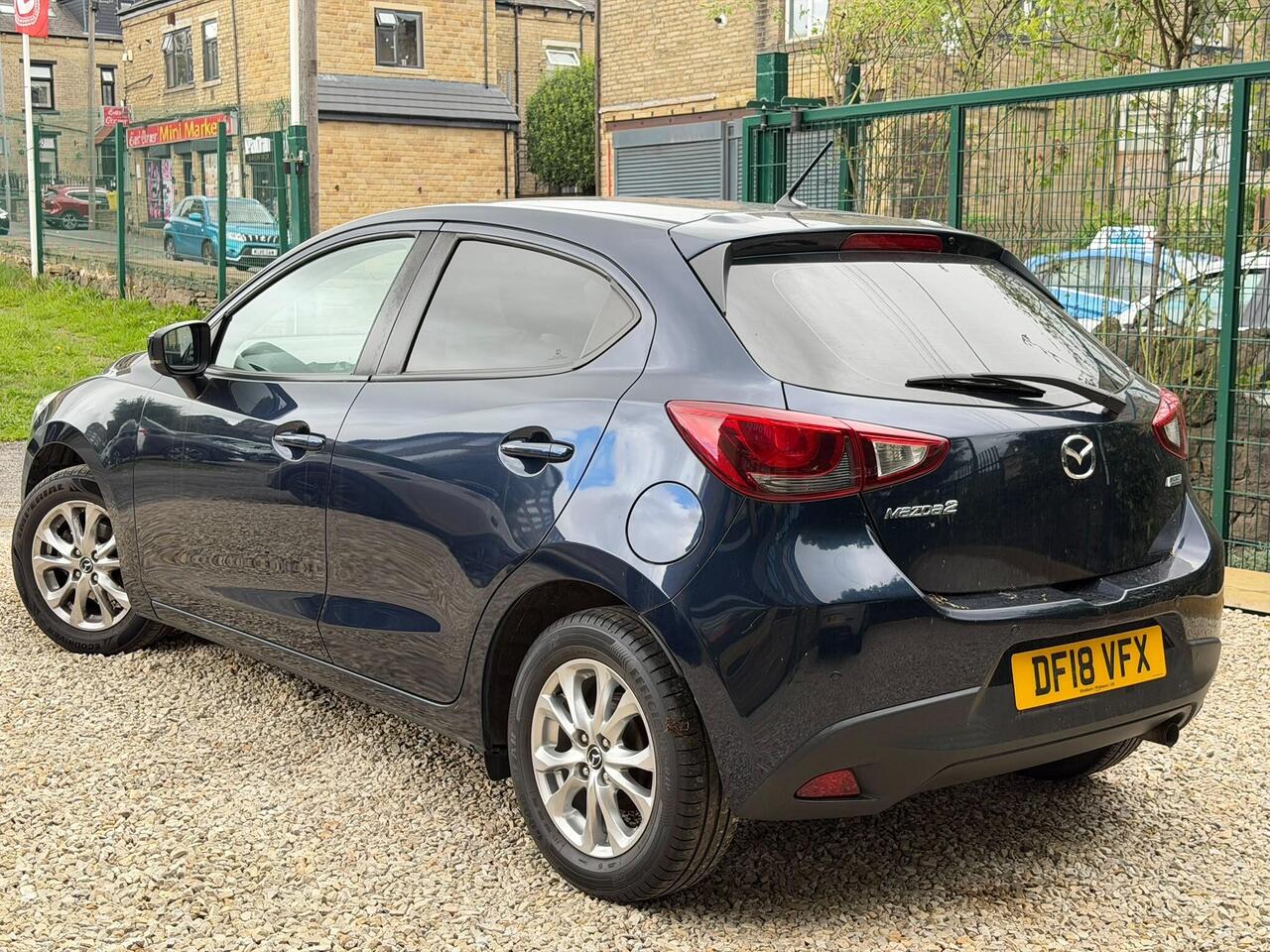 Mazda Mazda2 — photo 6