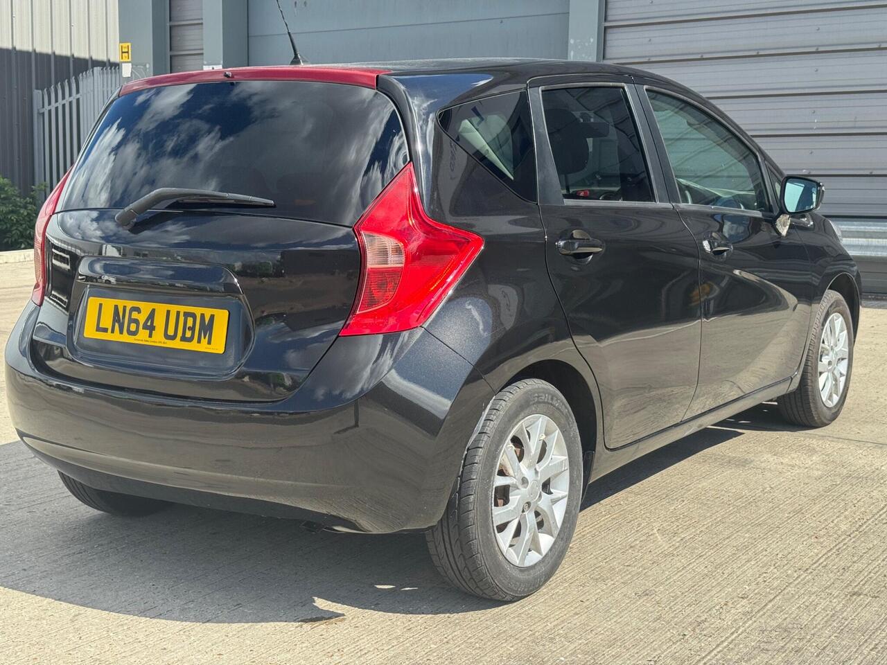 Nissan Note — photo 9