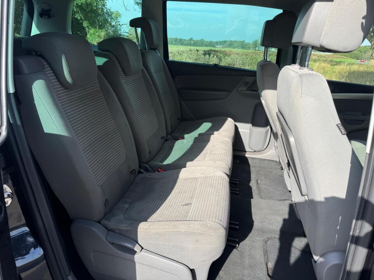 SEAT Alhambra — photo 12