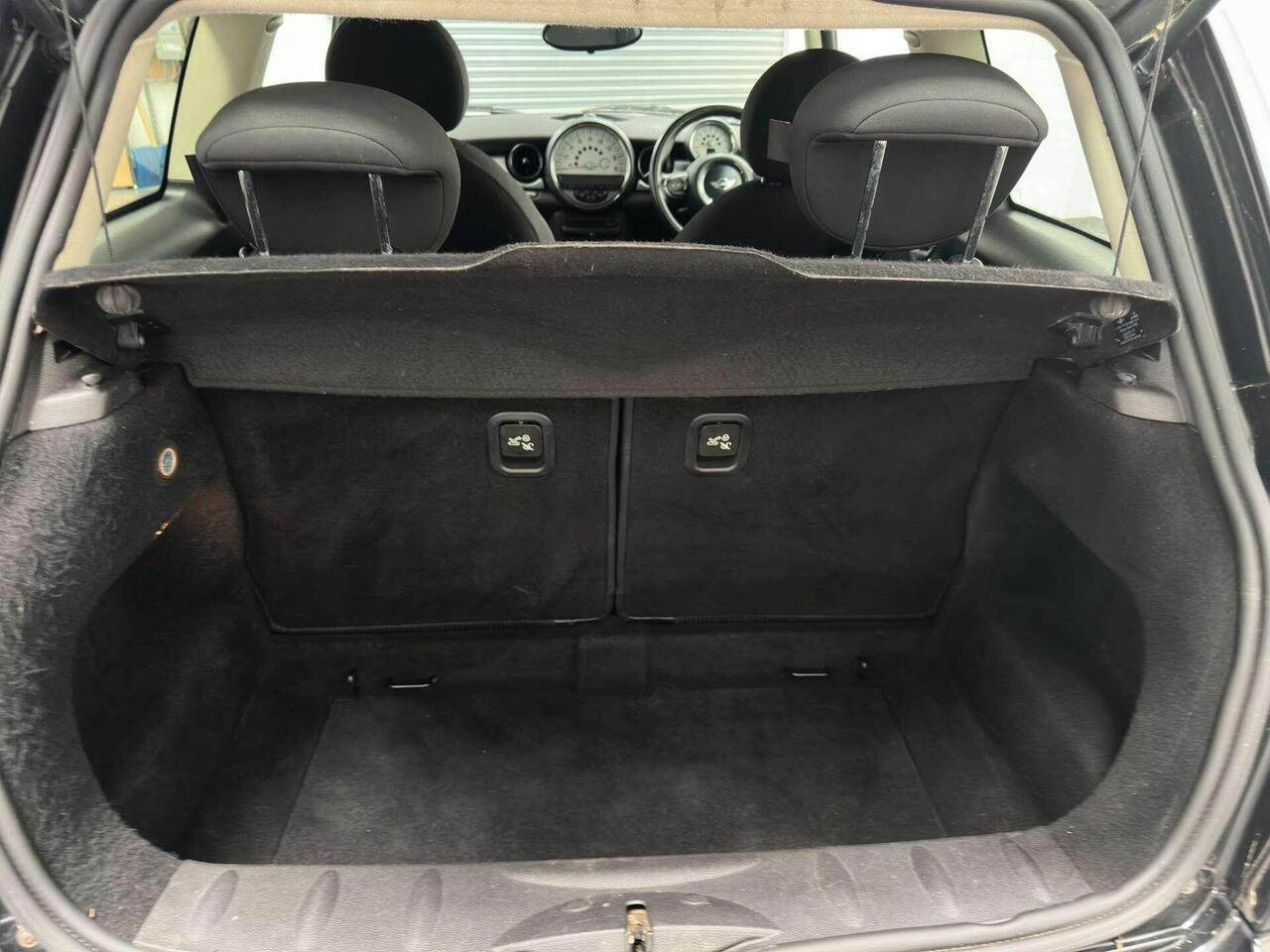 MINI Hatch — photo 18