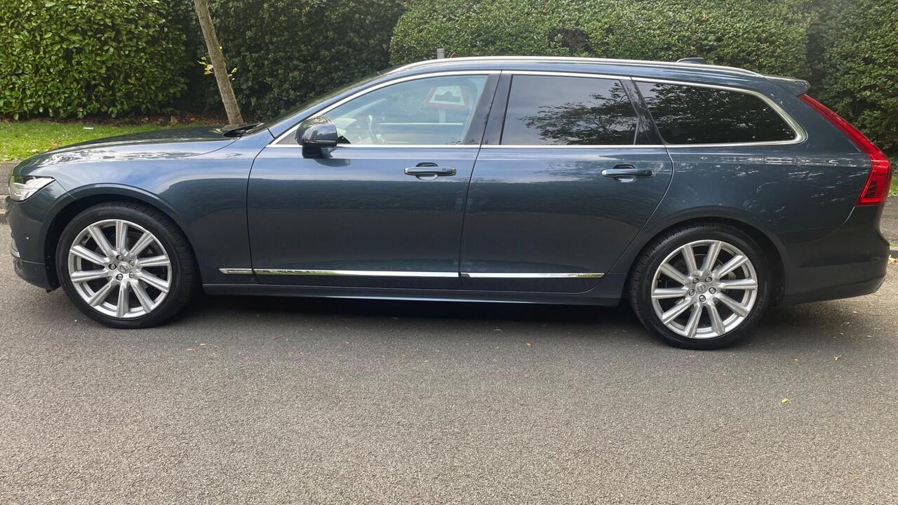 Volvo V90 — photo 12