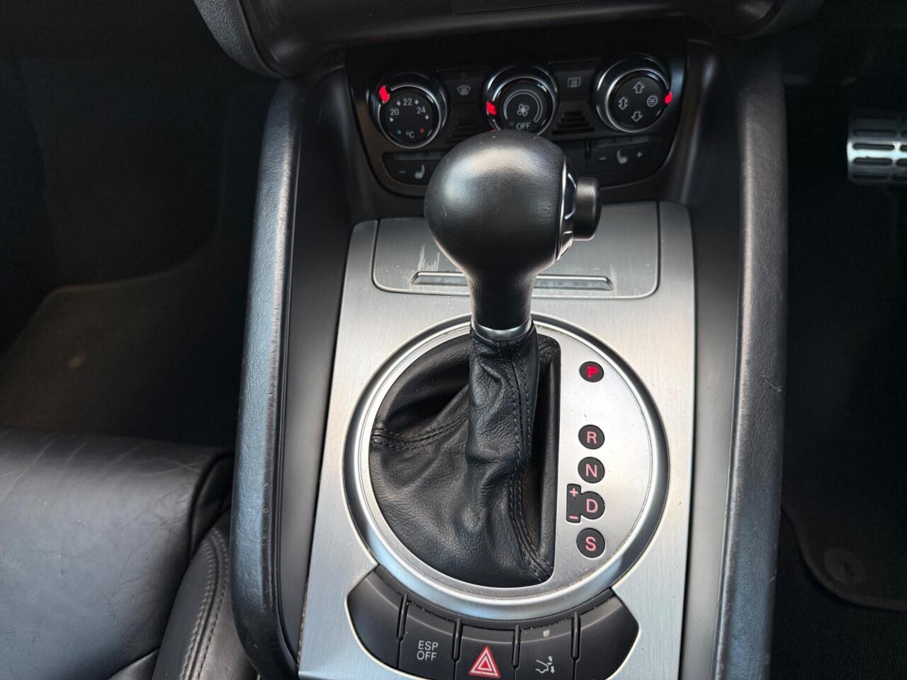 Audi TT — photo 25
