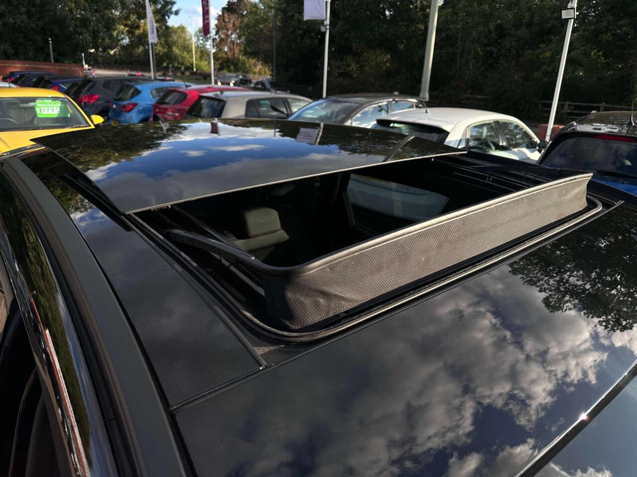Ford Kuga — photo 30