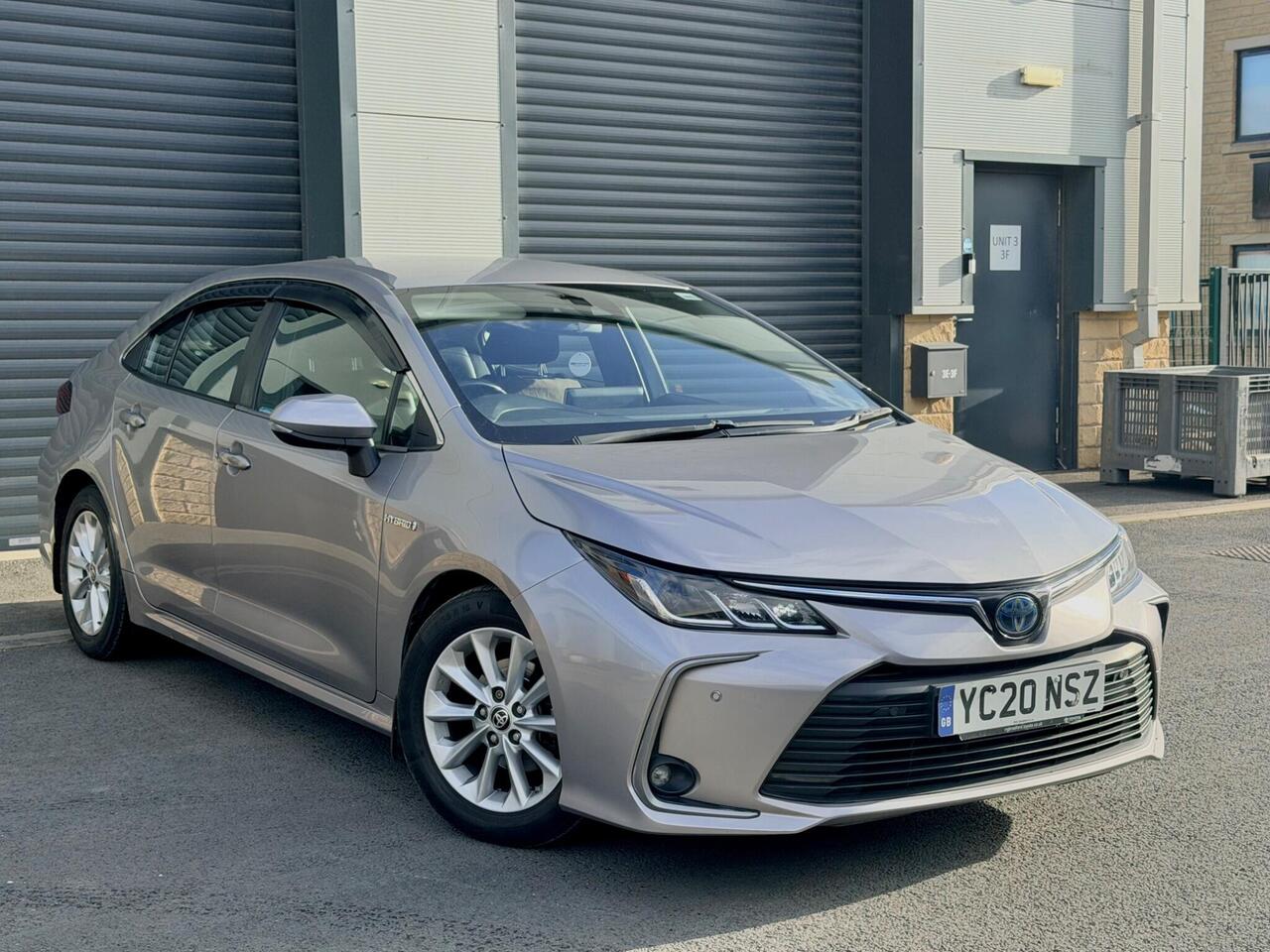 Toyota Corolla — photo 1
