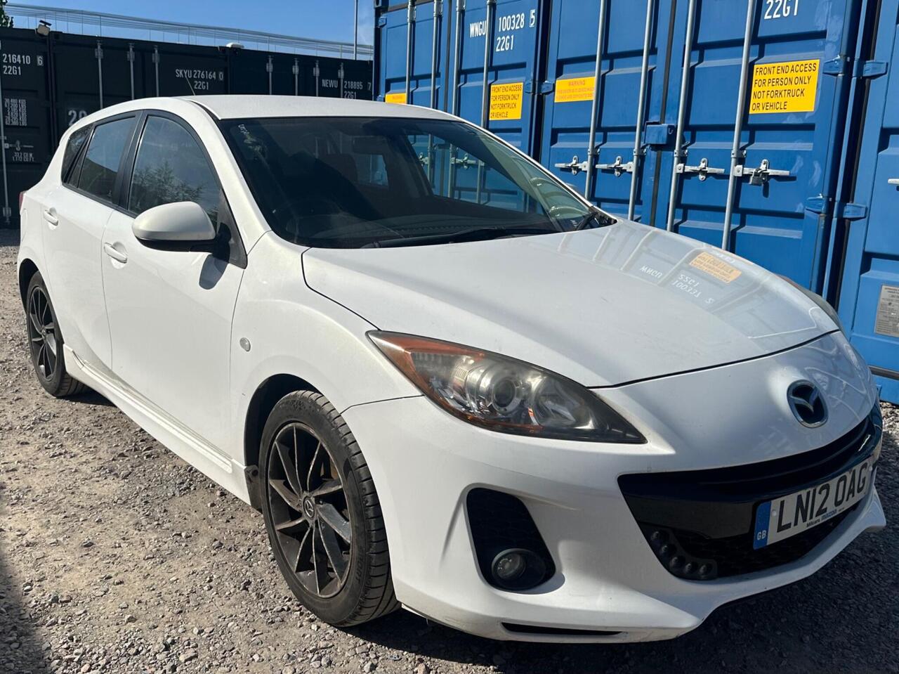 Mazda Mazda3 — photo 2