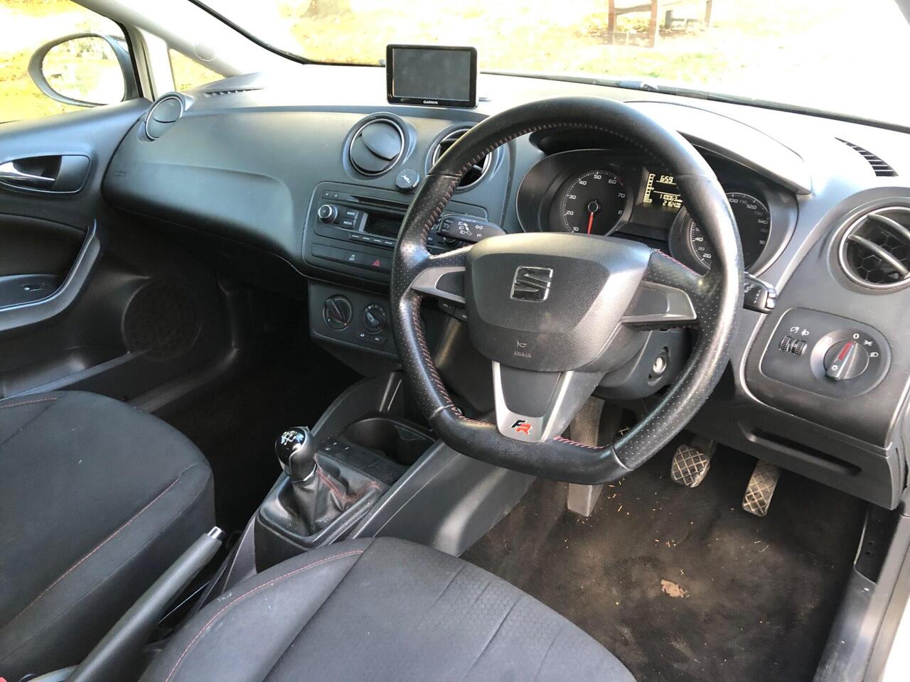 SEAT Ibiza — photo 15