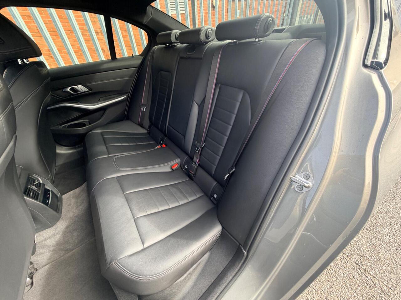 2022 BMW 3 Series 2.0 330e 12kWh M Sport Pro Edition Auto xDrive Euro 6 (s/s) 4dr, photo 14