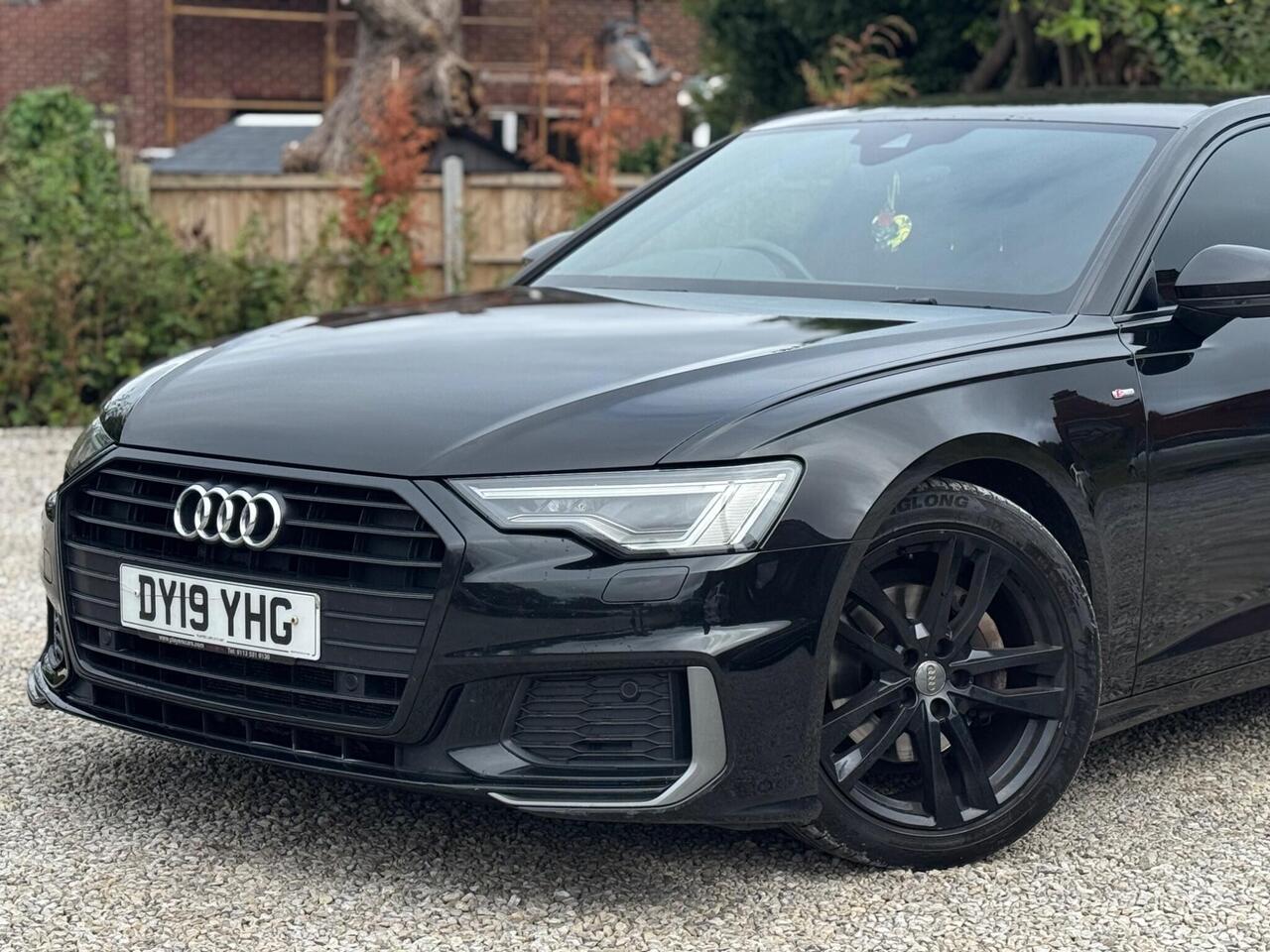 Audi A6 Saloon — photo 73