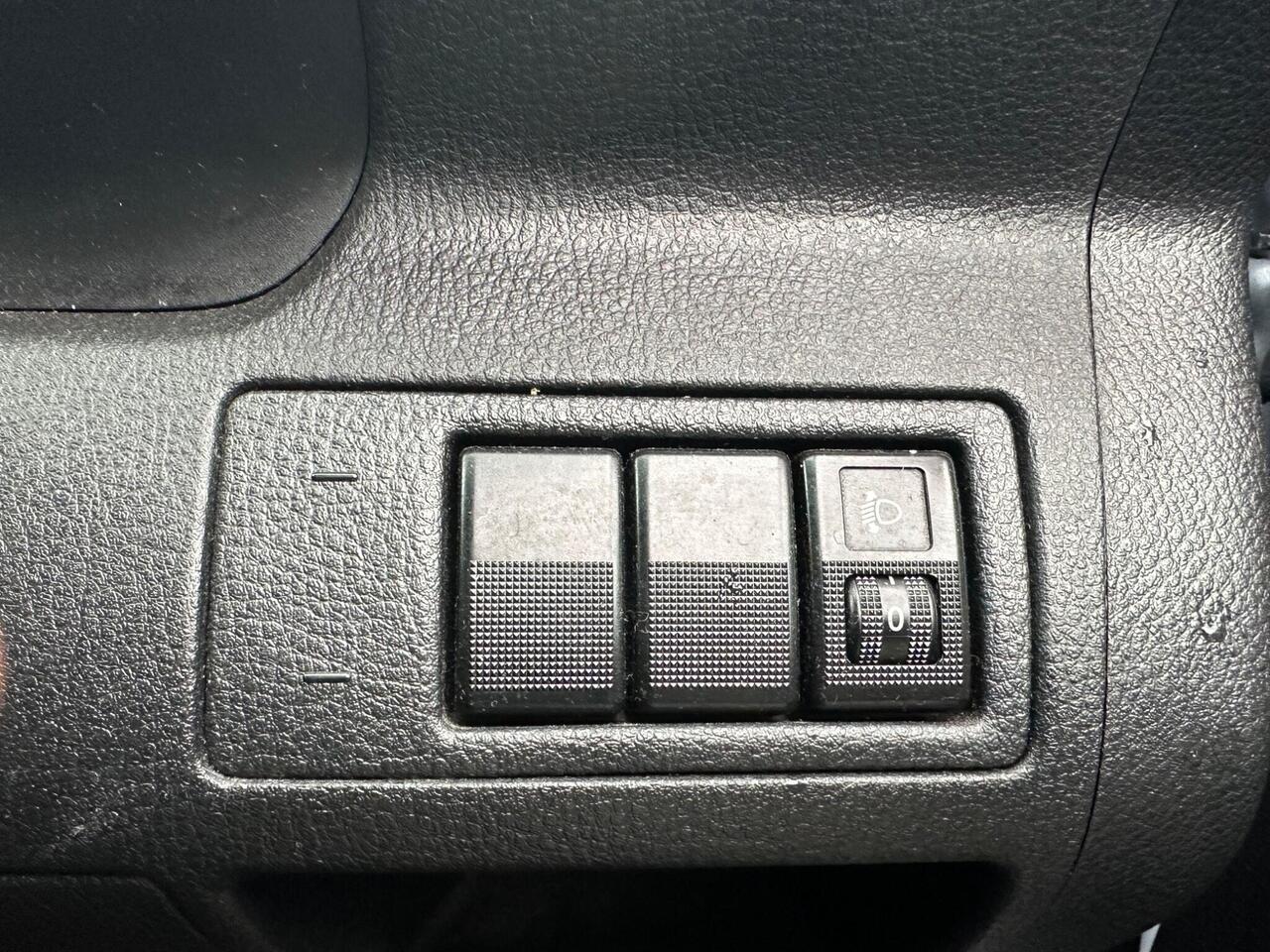 Mazda Mazda2 — photo 24