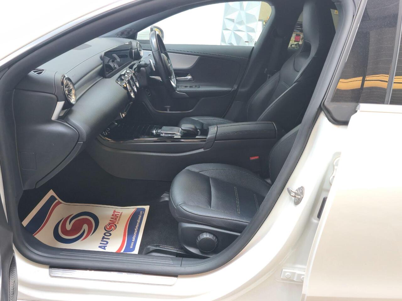 Mercedes-Benz CLA — photo 49