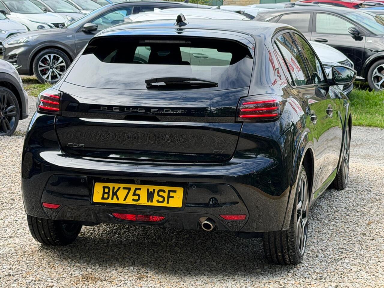 Peugeot 208 — photo 7