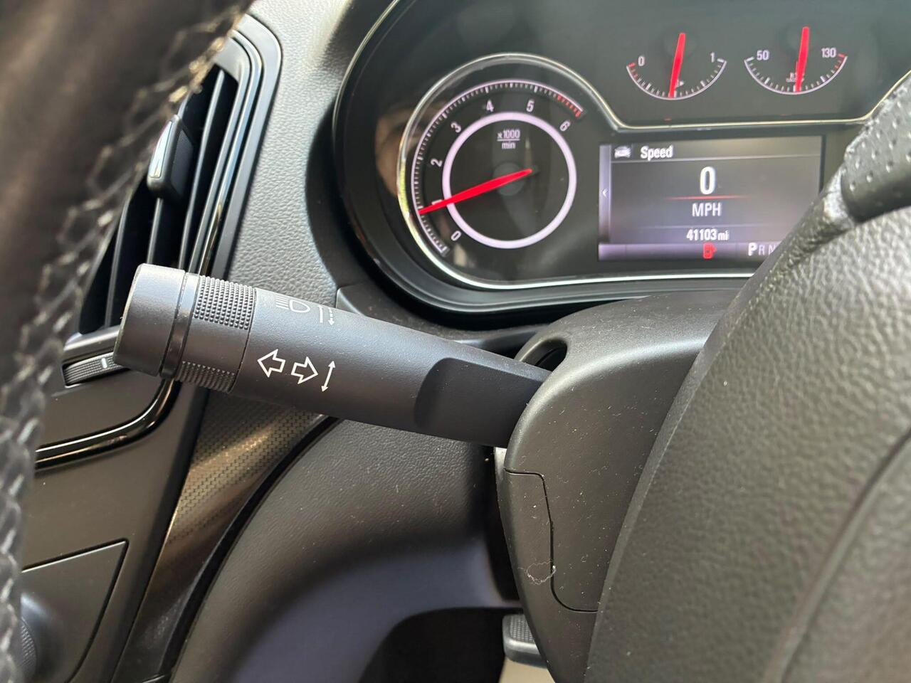 Vauxhall Insignia — photo 31