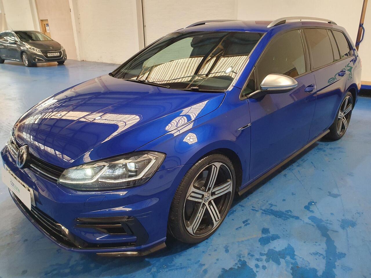Volkswagen Golf — photo 7