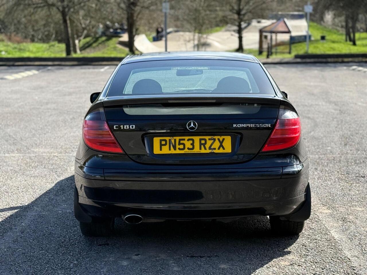 Mercedes-Benz C Class — photo 7