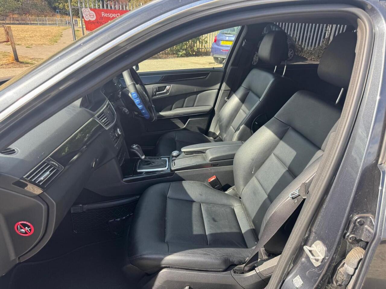 Mercedes-Benz E Class — photo 26