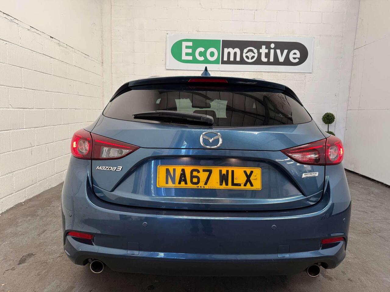 Mazda Mazda3 — photo 15