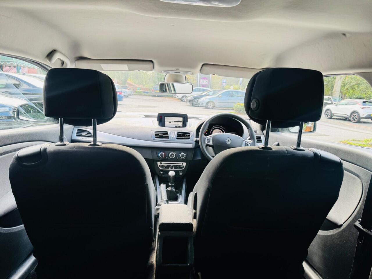 Renault Megane — photo 30