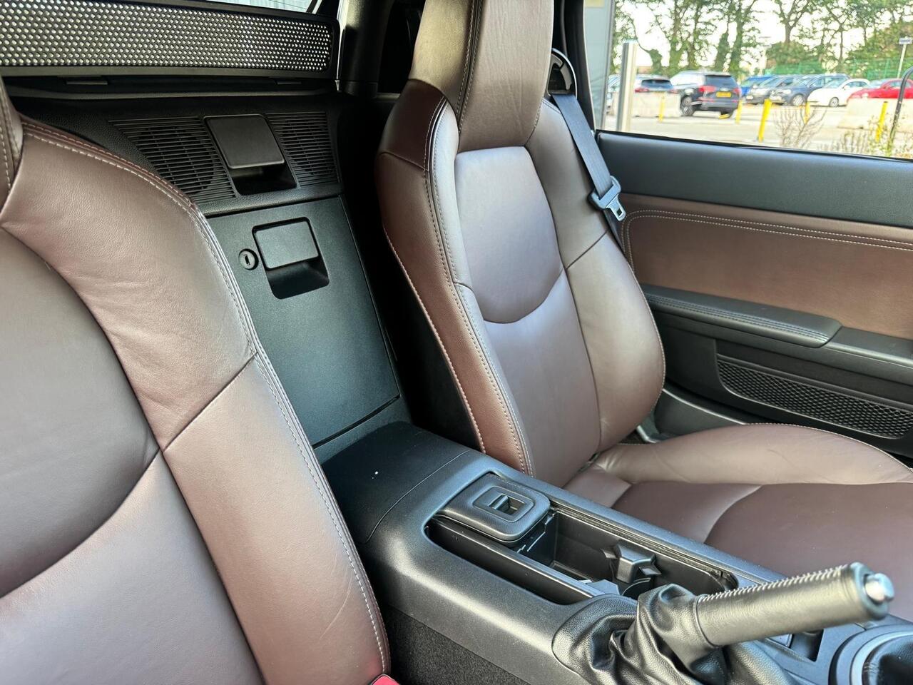 Mazda MX-5 — photo 15