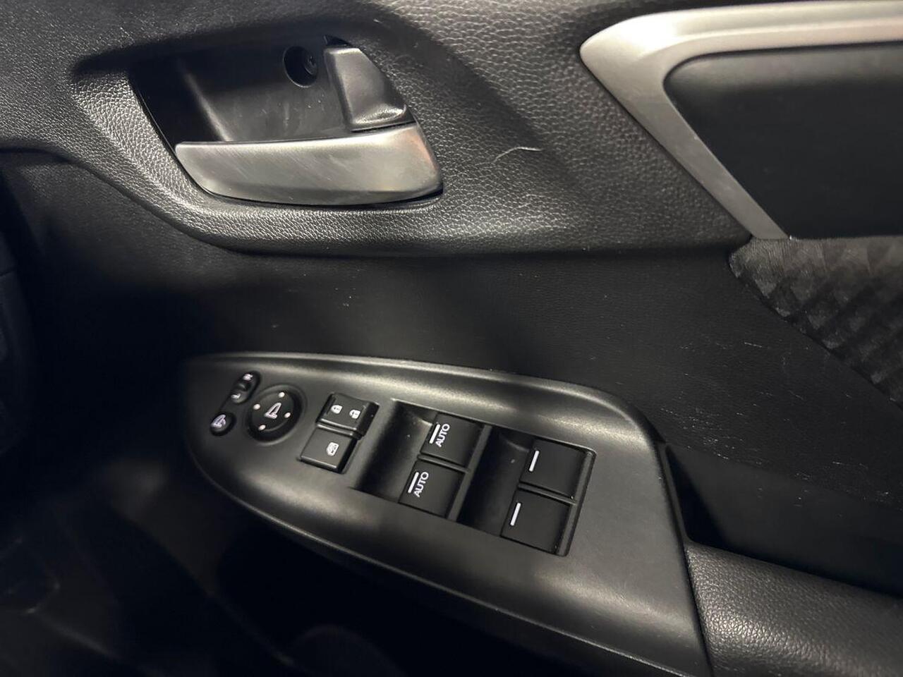Honda Jazz — photo 21