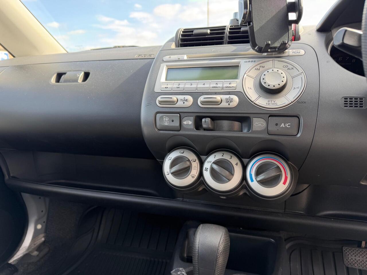 Honda Jazz — photo 19
