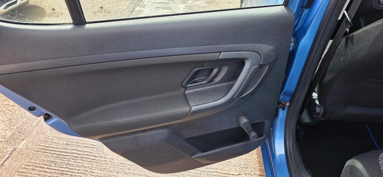 Skoda Fabia — photo 12