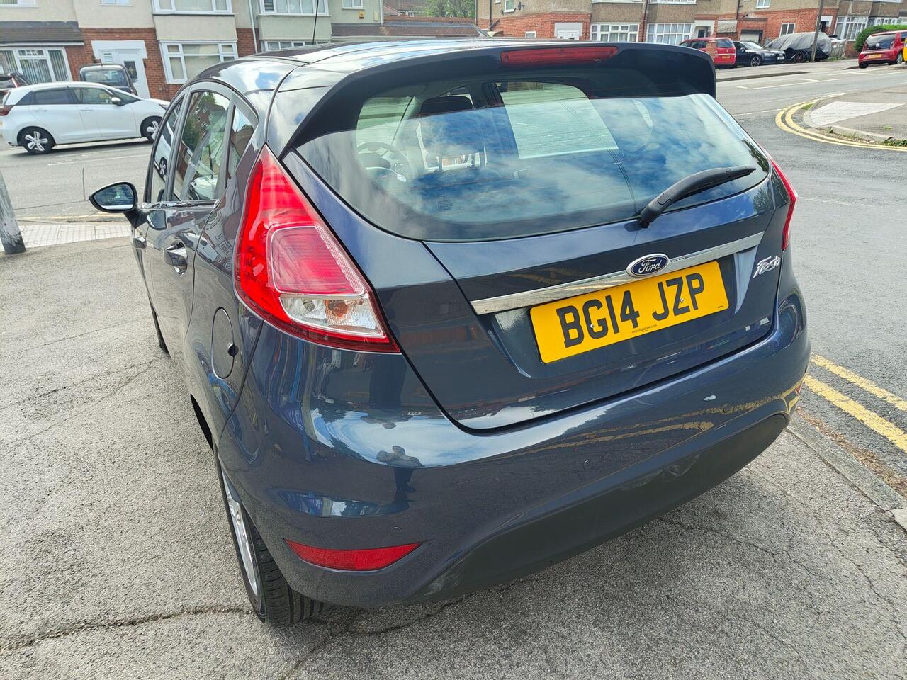 Ford Fiesta — photo 9