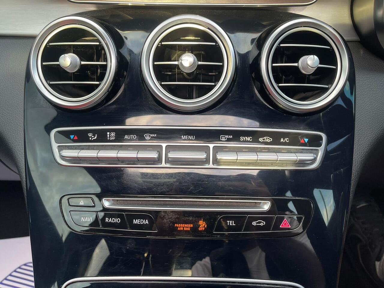 Mercedes-Benz C Class — photo 15