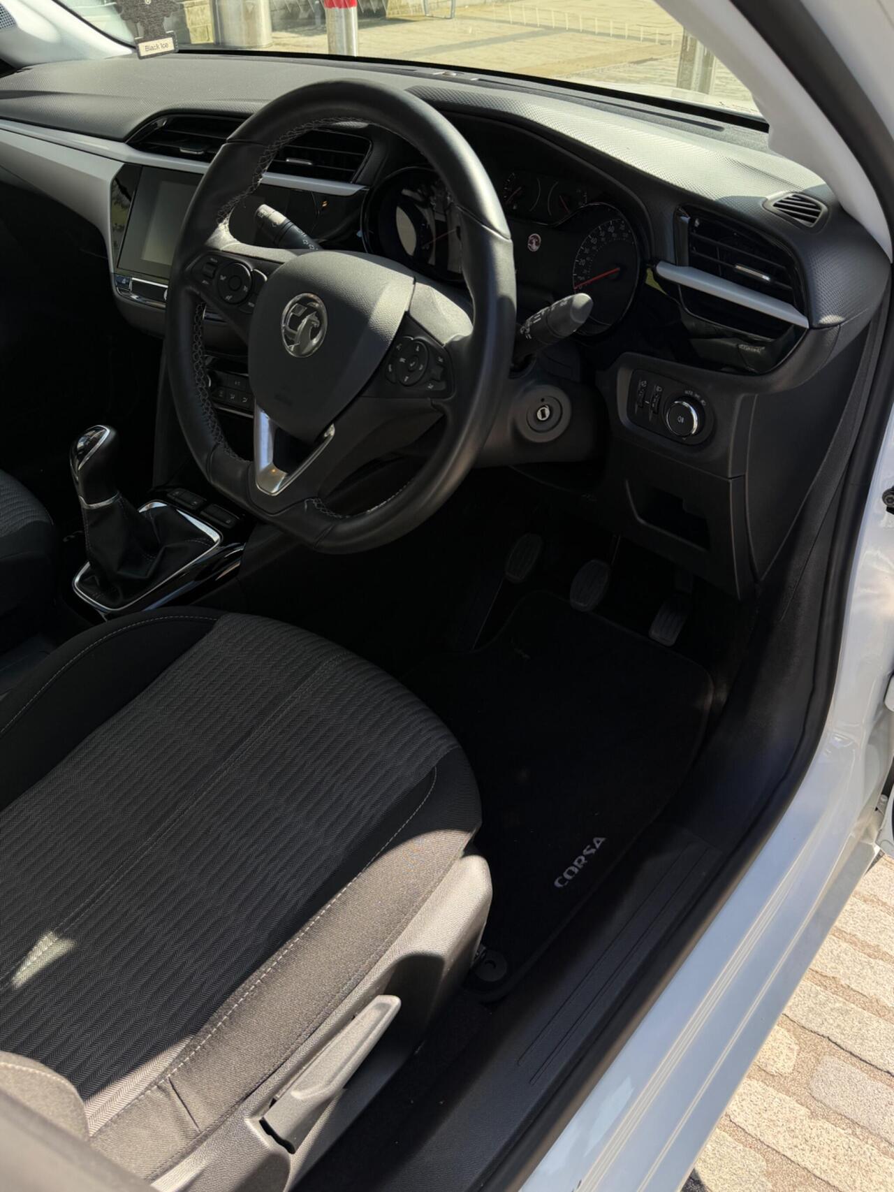 Vauxhall Corsa — photo 18