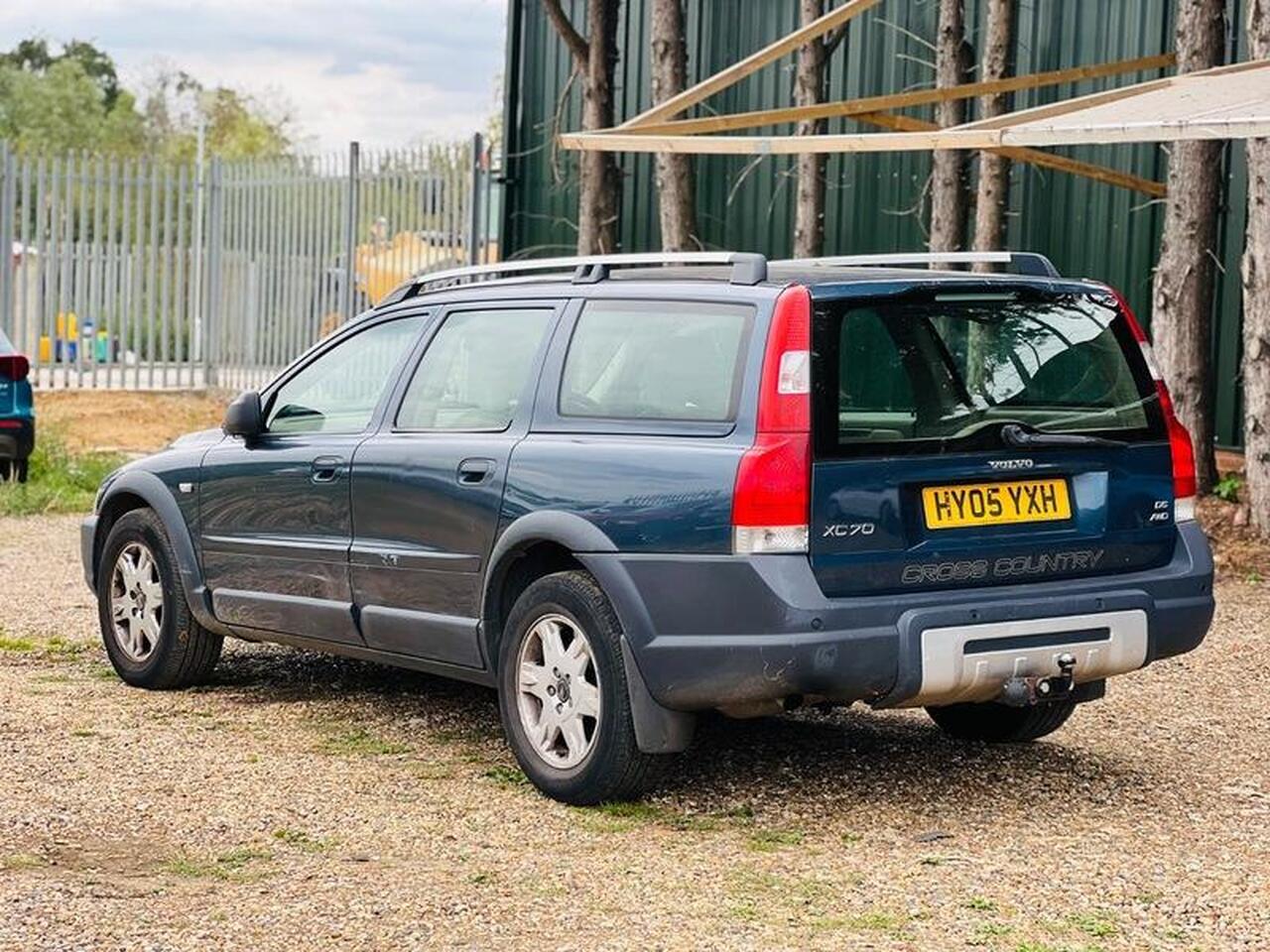 Volvo XC70 — photo 6