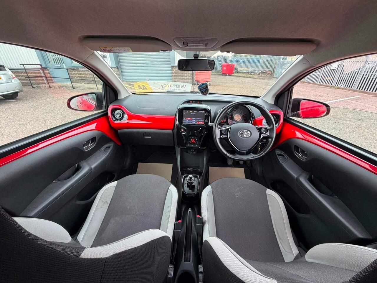 Toyota AYGO — photo 13