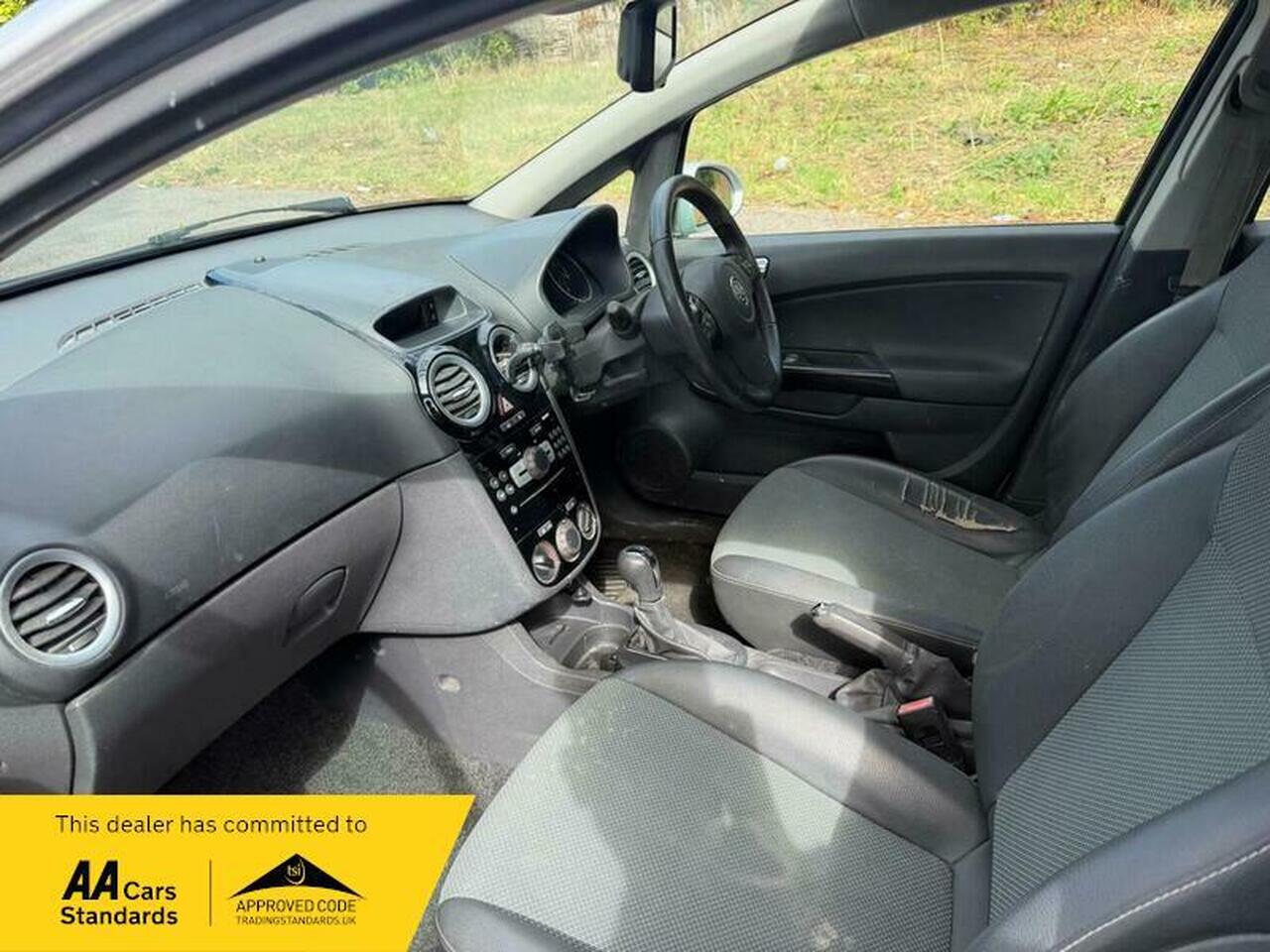 Vauxhall Corsa — photo 35
