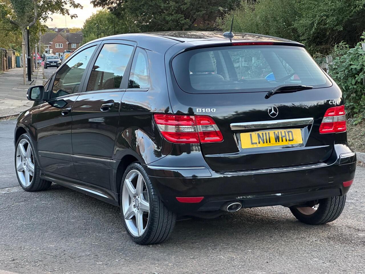 Mercedes-Benz B Class — photo 4