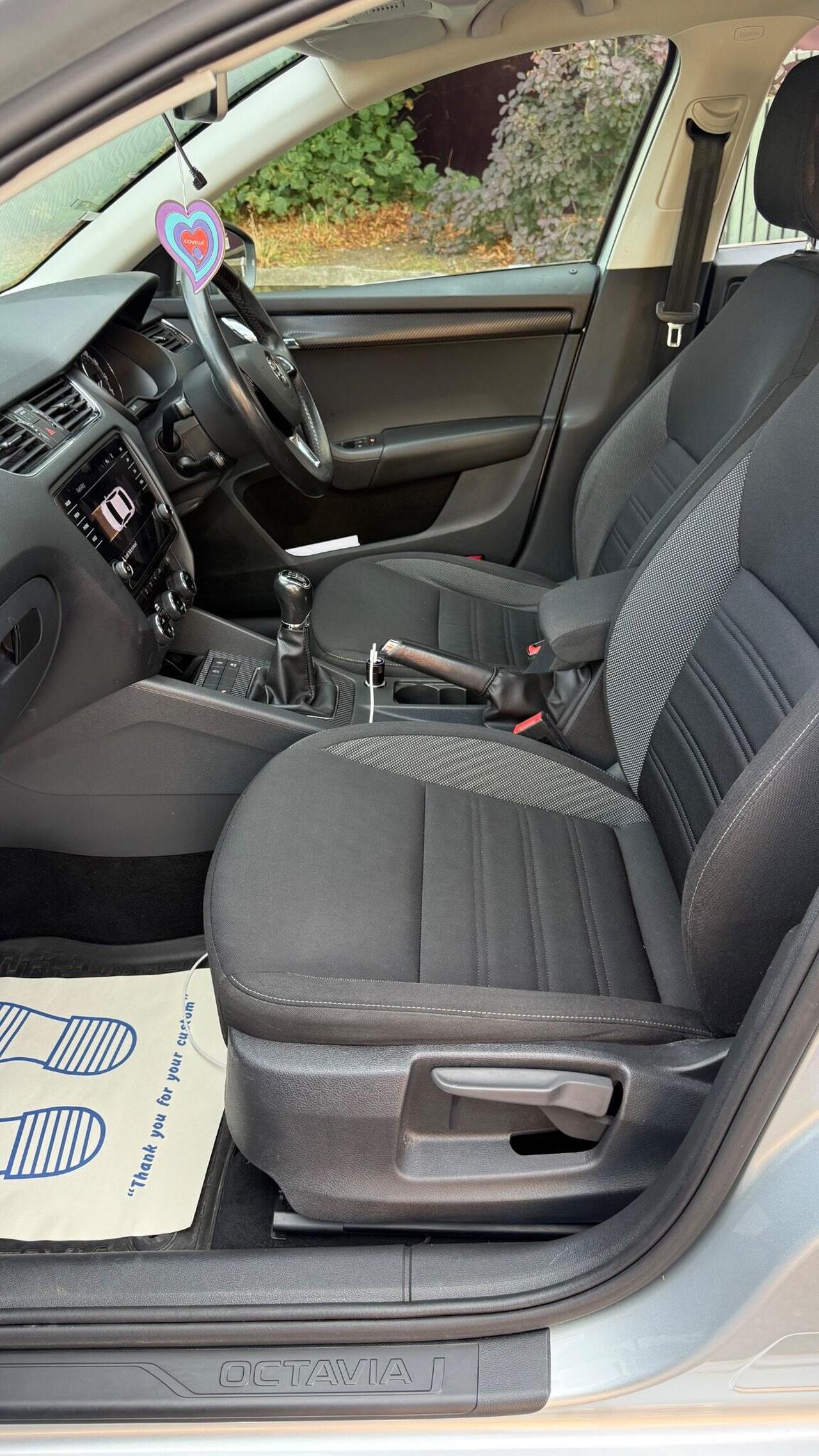 Skoda Octavia — photo 11